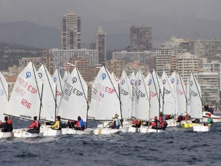 Club Náutico Villajoyosa, precios y reservas 2024